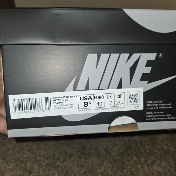NIB Air Jordan 1 Retro High OG Satin Shadow - Picture 10 of 11